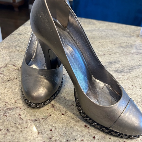 CHANEL Shoes - Picture 3 of 4